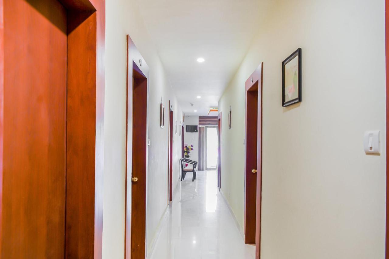 Capital O 67249 Hotel Planet บูบันเนสชวาร์ ภายนอก รูปภาพ