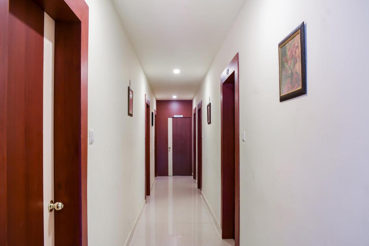 Capital O 67249 Hotel Planet บูบันเนสชวาร์ ภายนอก รูปภาพ